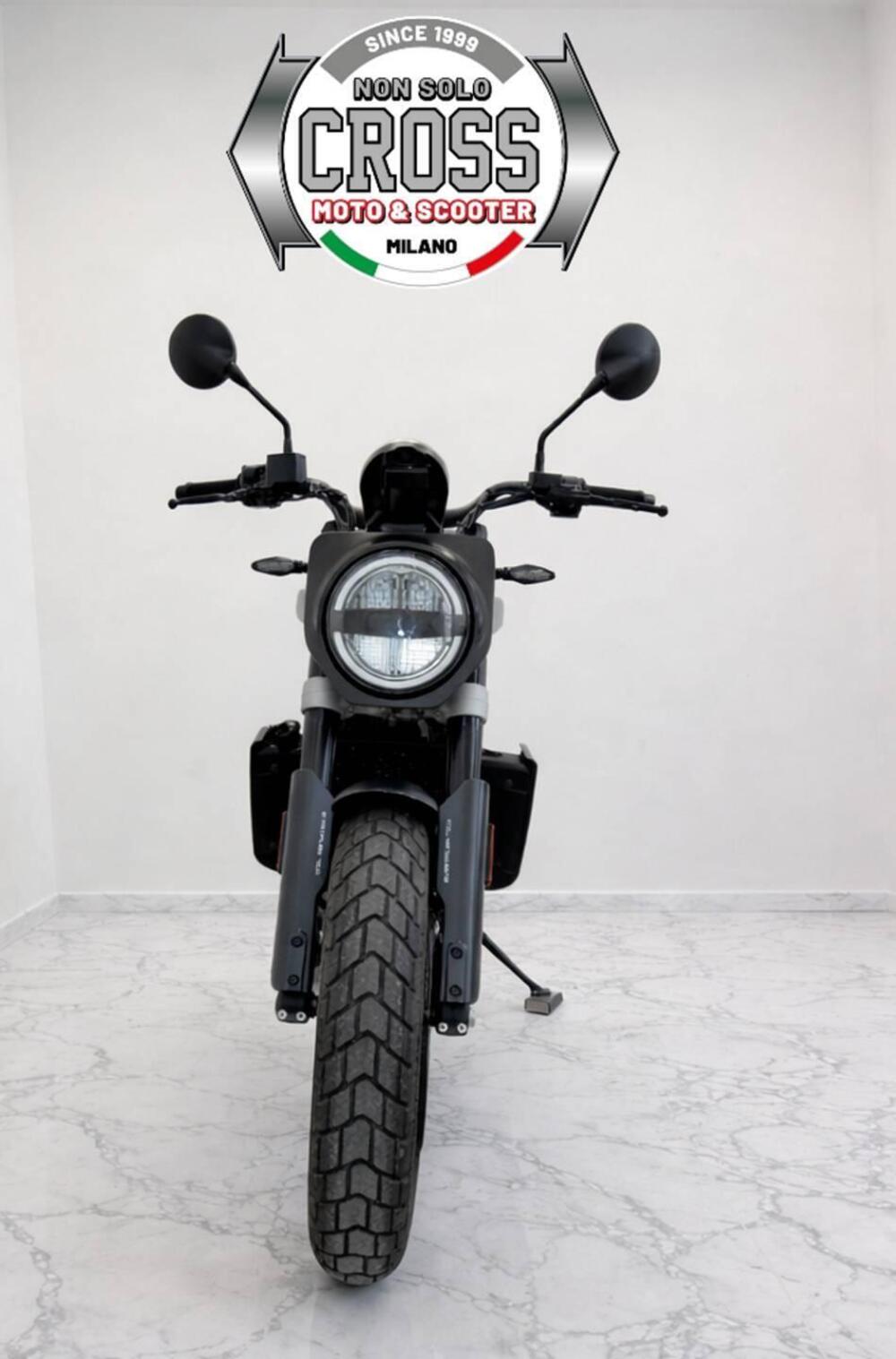 Husqvarna Svartpilen 701 (2020) (7)