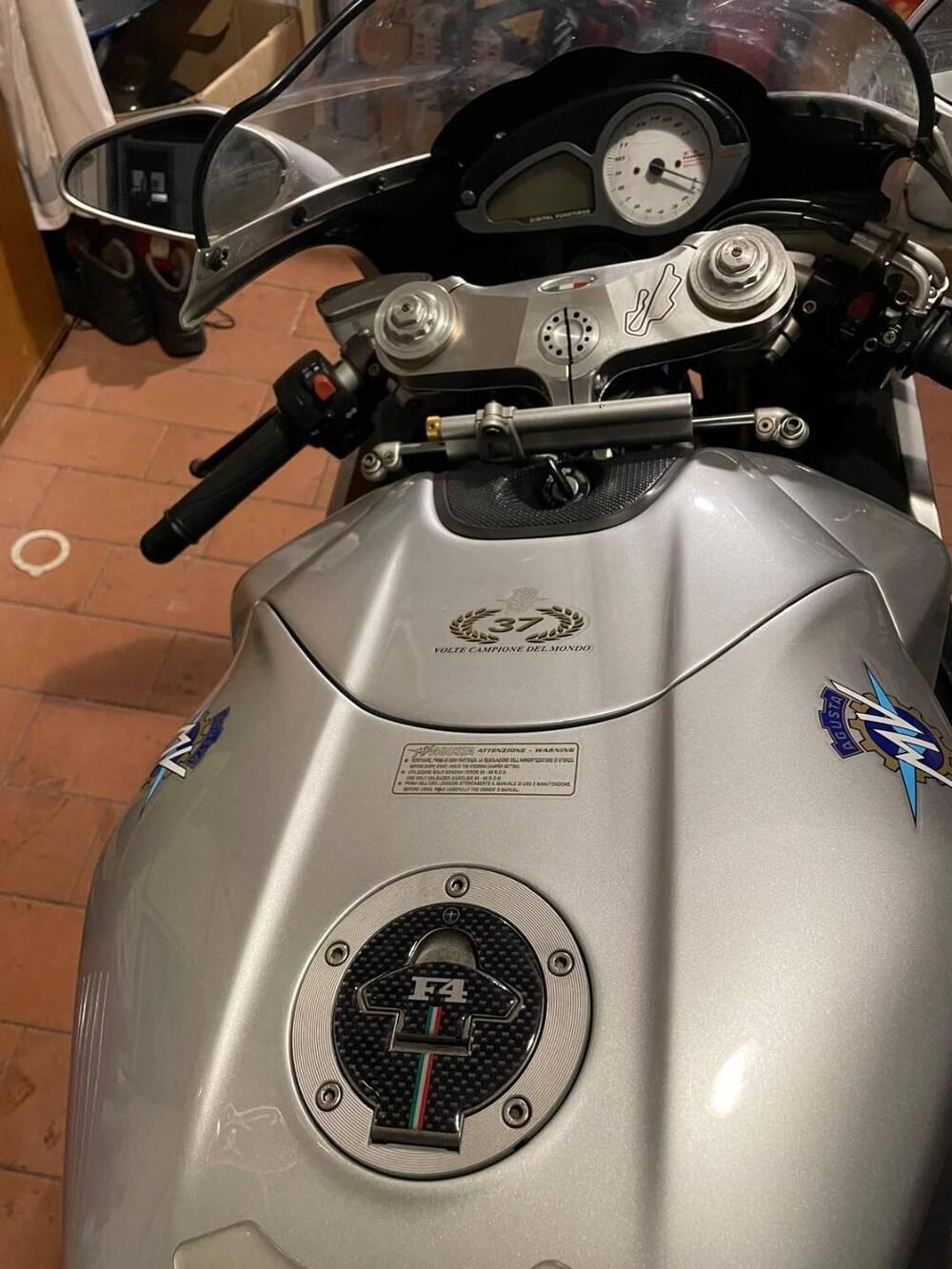 MV Agusta F4 1000 S (2004 - 05) (2)