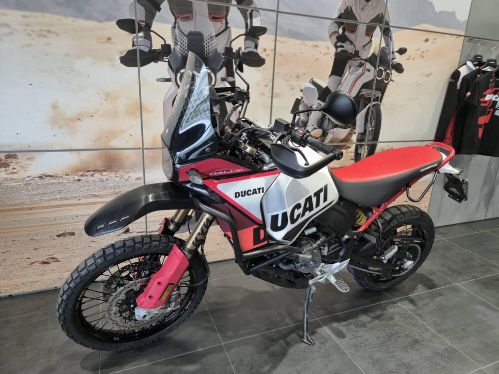 Ducati DesertX Rally (2024 - 25) (2)