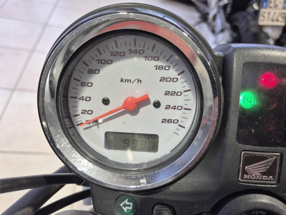 Honda Hornet 600 (2003 - 04) (8)