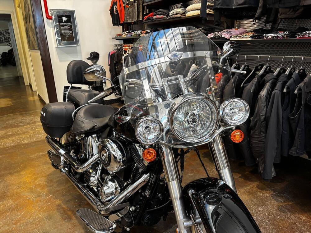Harley-Davidson 1585 Softail Deluxe (2011) - FLSTN (2)