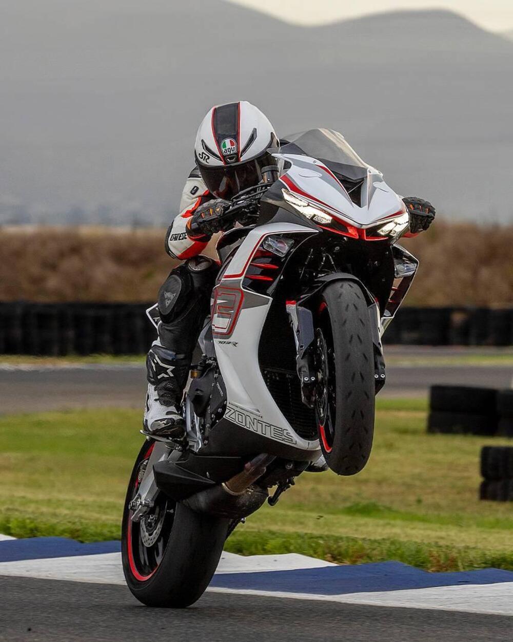 Zontes ZT703-RR (2025 - 26) (5)