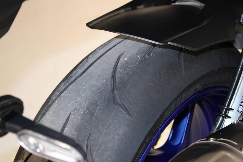 Yamaha MT-10 SP (2022 - 25) (8)