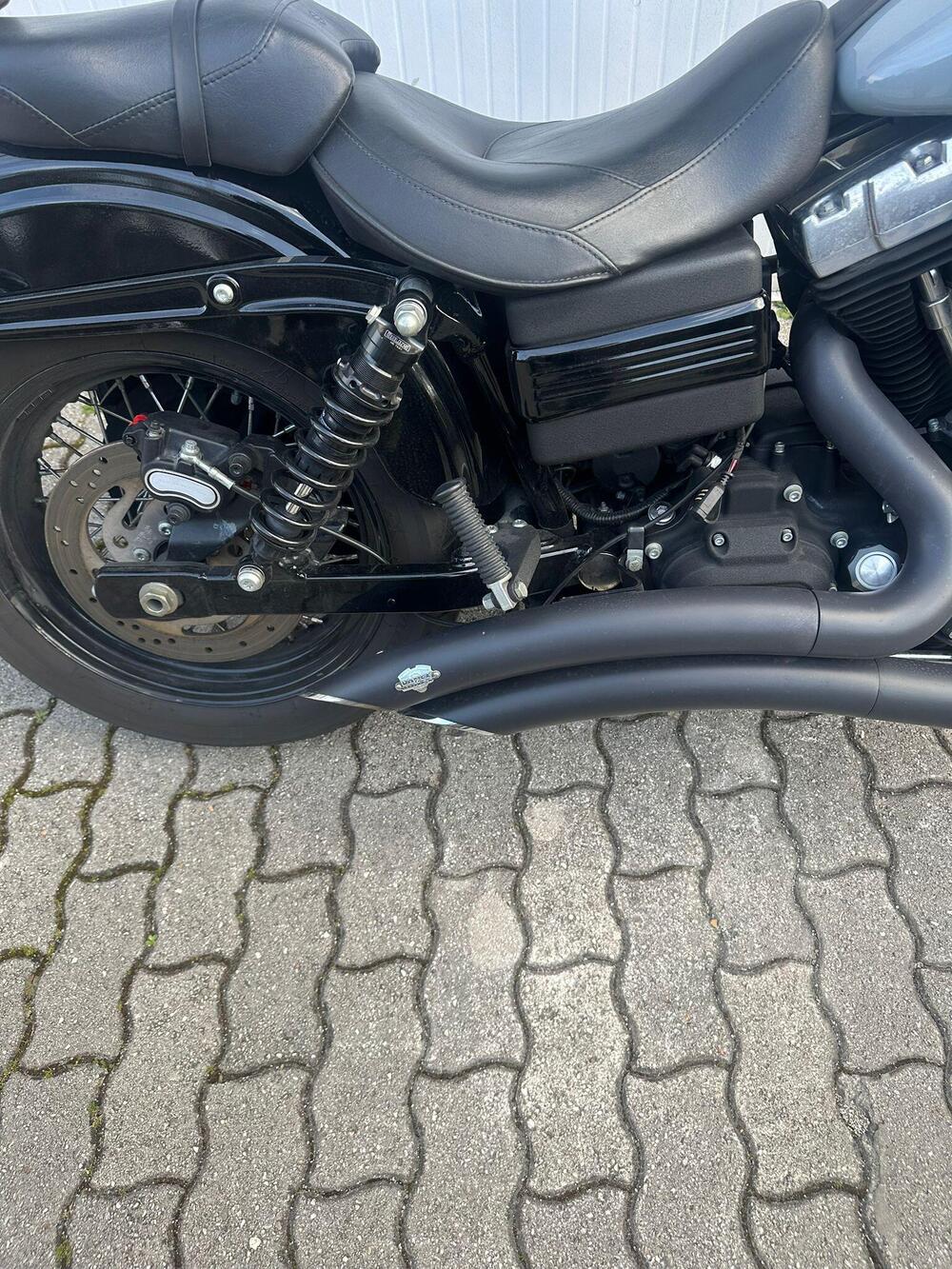 Harley-Davidson 1584 Street Bob (2008 - 15) - FXDB (9)