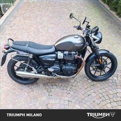 Triumph Street Twin 900 (2021 - 22) usata