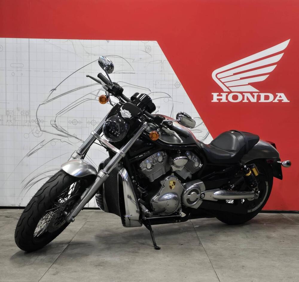 Harley-Davidson 1130 V-ROD (2002 - 05) - VRSCB