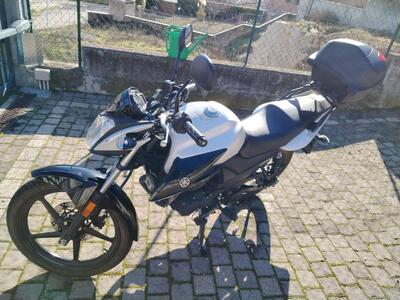 Yamaha YS 125 (2017 - 20) usata