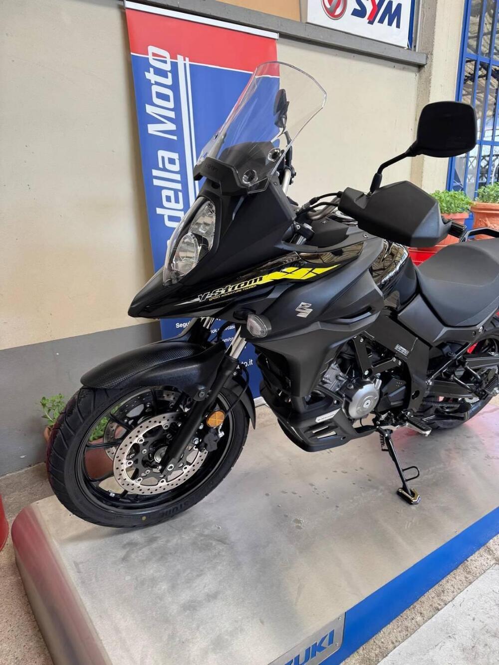 Suzuki V-Strom 650 (2021 - 25) (12)