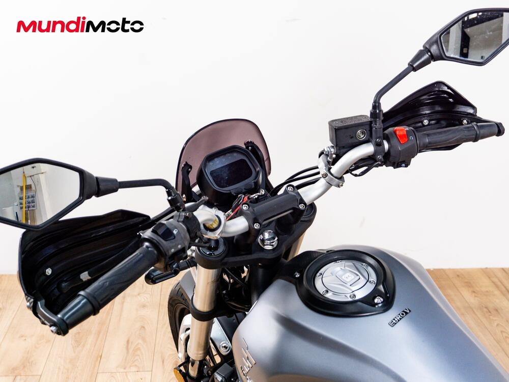 Voge Valico 300 Rally (2022 - 26) (11)