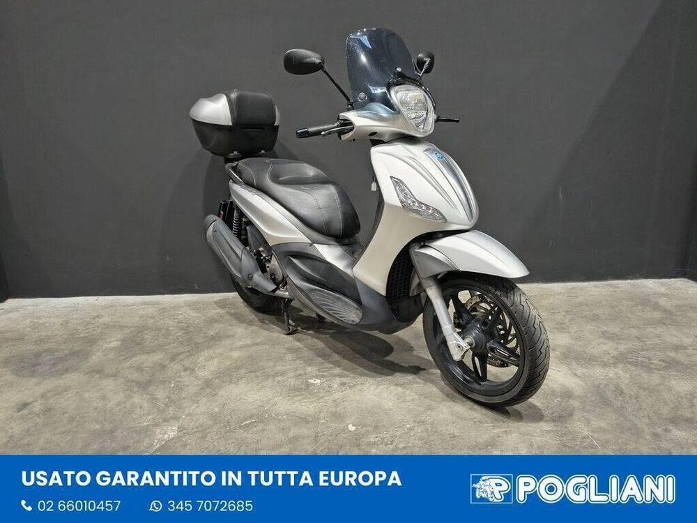 Piaggio Beverly 350 SportTouring ie ABS (2011 - 17) (2)
