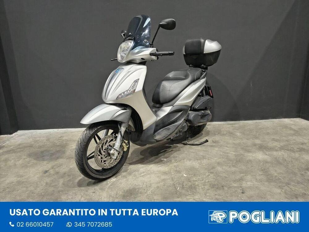 Piaggio Beverly 350 SportTouring ie ABS (2011 - 17) (4)