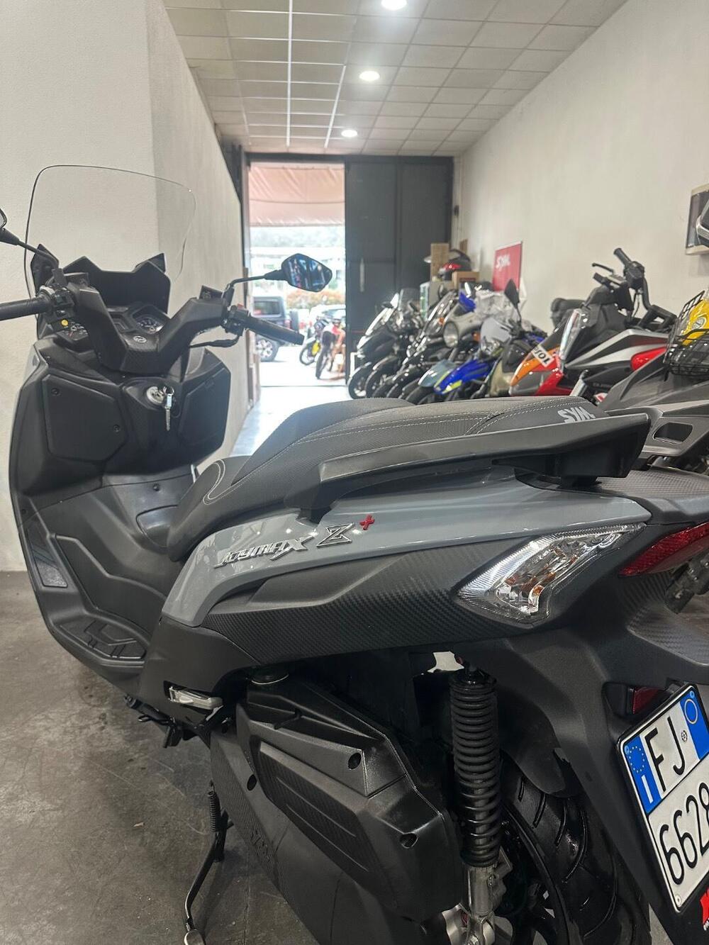 Sym Joymax 300 Z+ (2021 - 24) (2)