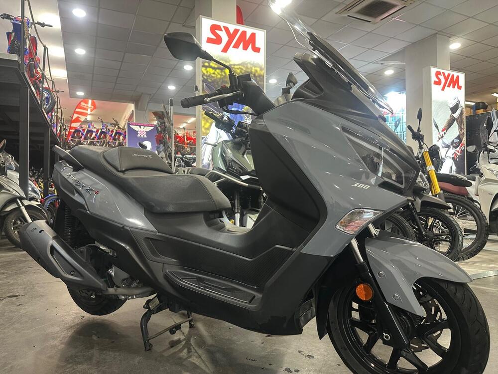 Sym Joymax 300 Z+ (2021 - 24) (4)