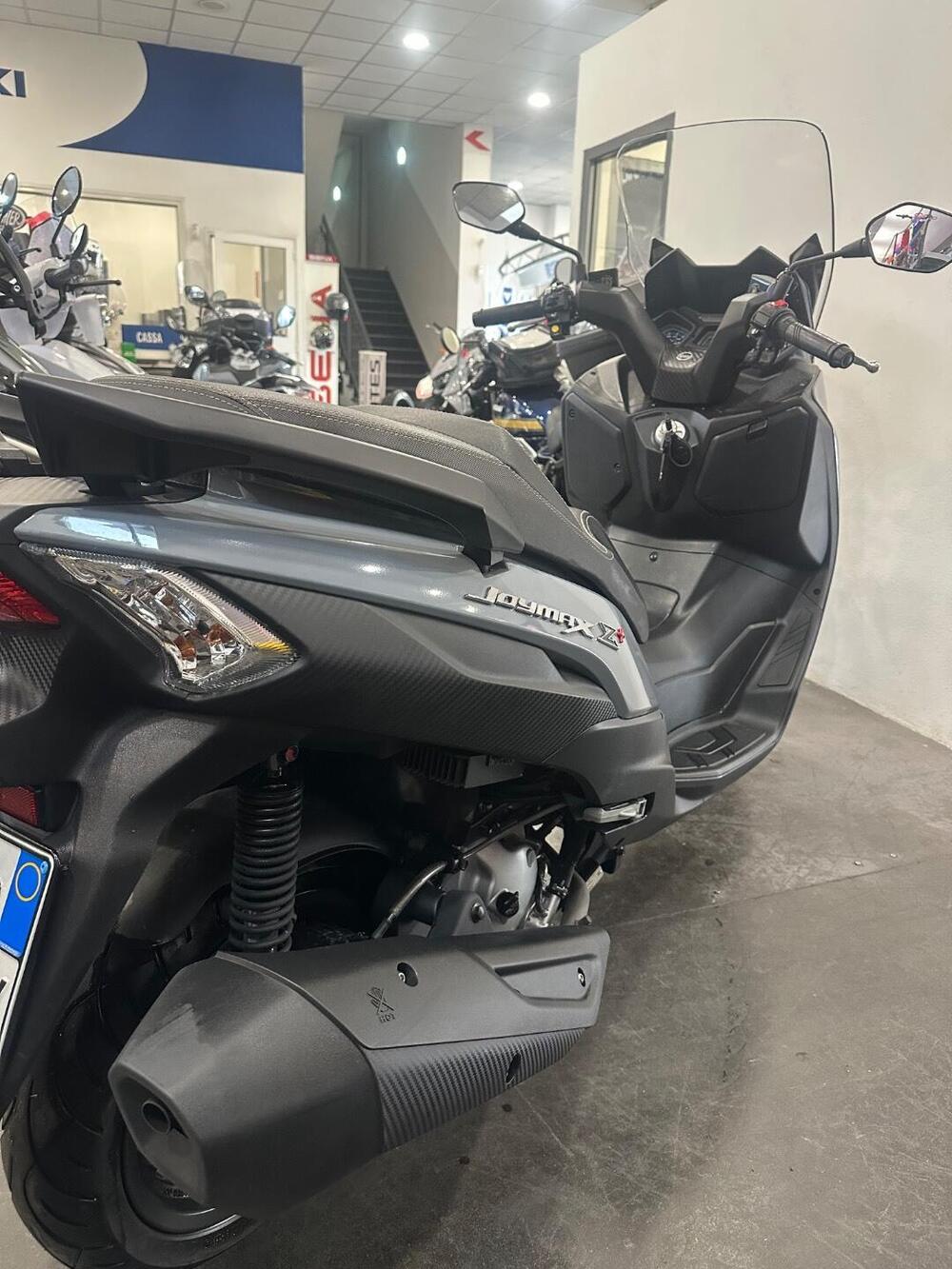 Sym Joymax 300 Z+ (2021 - 24) (6)