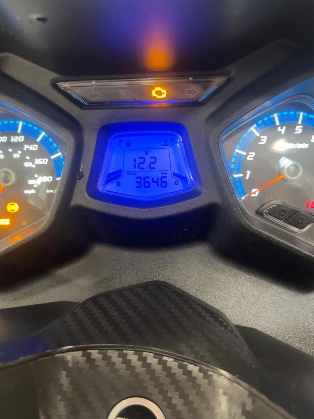 Sym Joymax 300 Z+ (2021 - 24) (8)