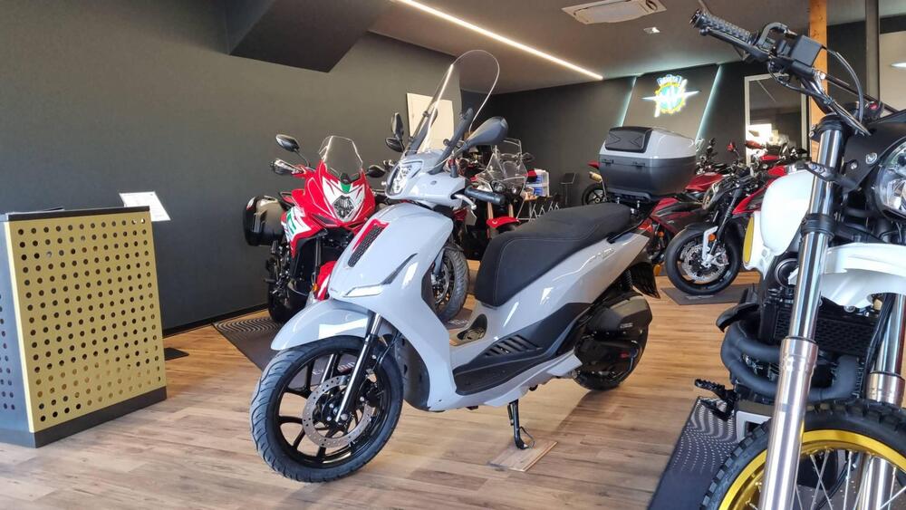 Swm C-Fly 125 (2026) (2)