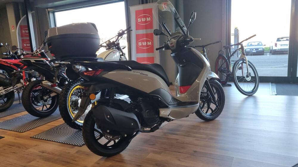 Swm C-Fly 125 (2026) (4)