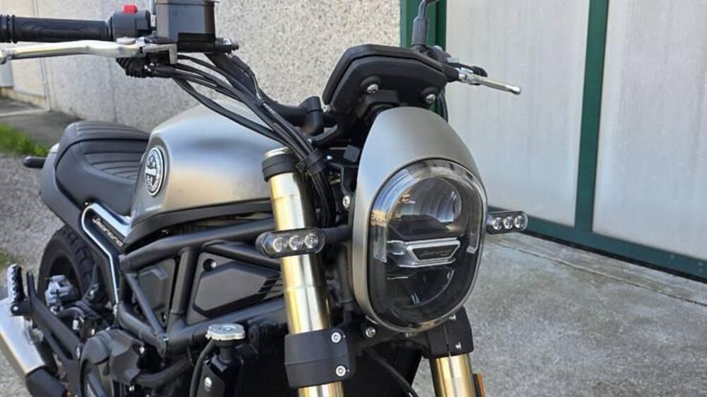 Benelli Leoncino 800 (2022 - 26) (5)