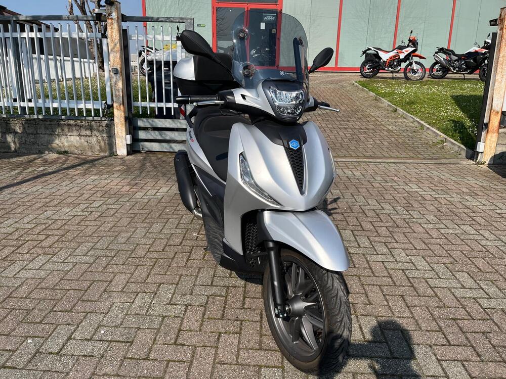 Piaggio Beverly 300 S ABS-ASR (2021 - 25) (4)