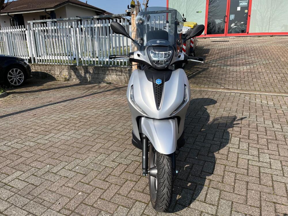 Piaggio Beverly 300 S ABS-ASR (2021 - 25) (5)