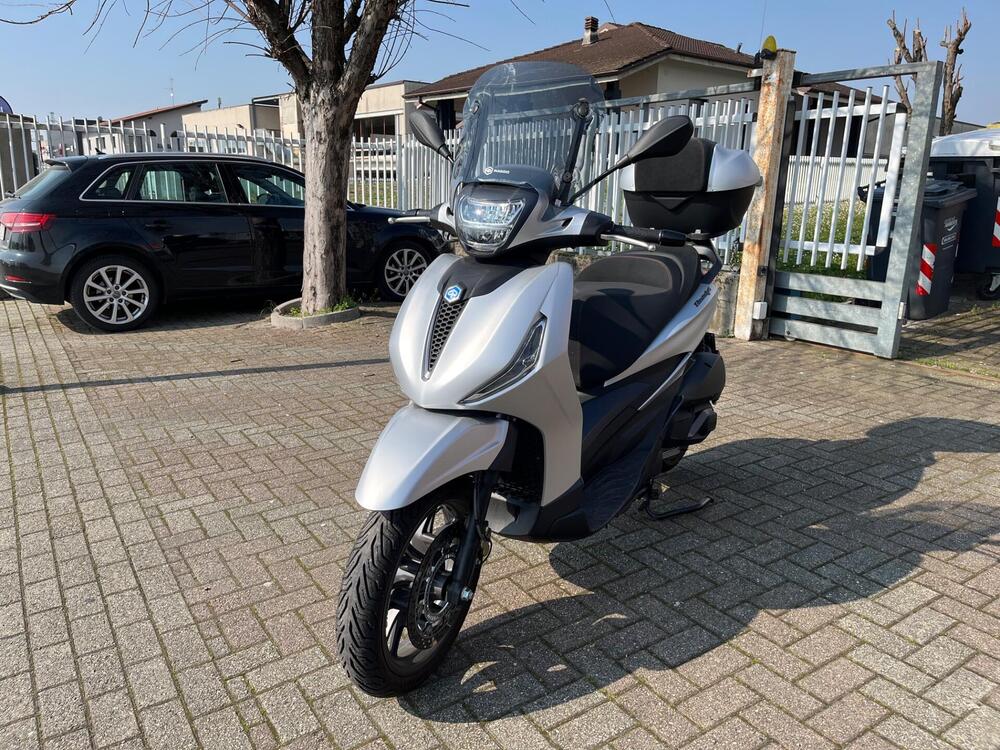 Piaggio Beverly 300 S ABS-ASR (2021 - 25) (6)