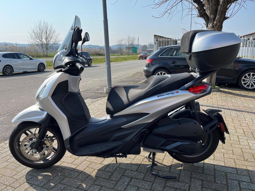 Piaggio Beverly 300 S ABS-ASR (2021 - 25) (9)