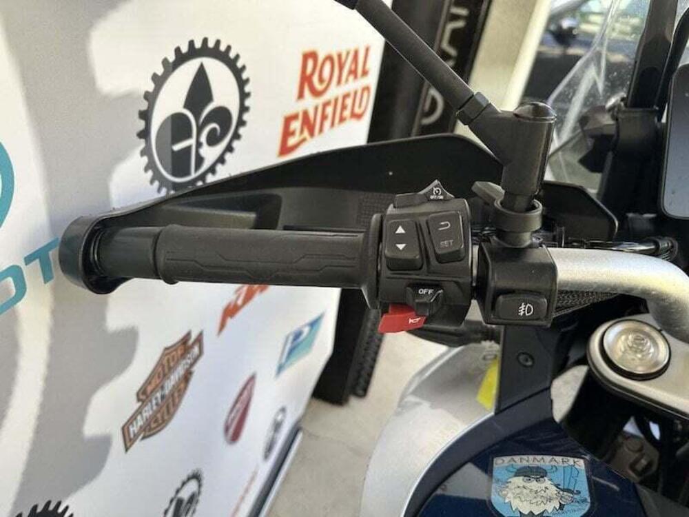 CFMOTO 800MT Touring (2022 - 26) (16)