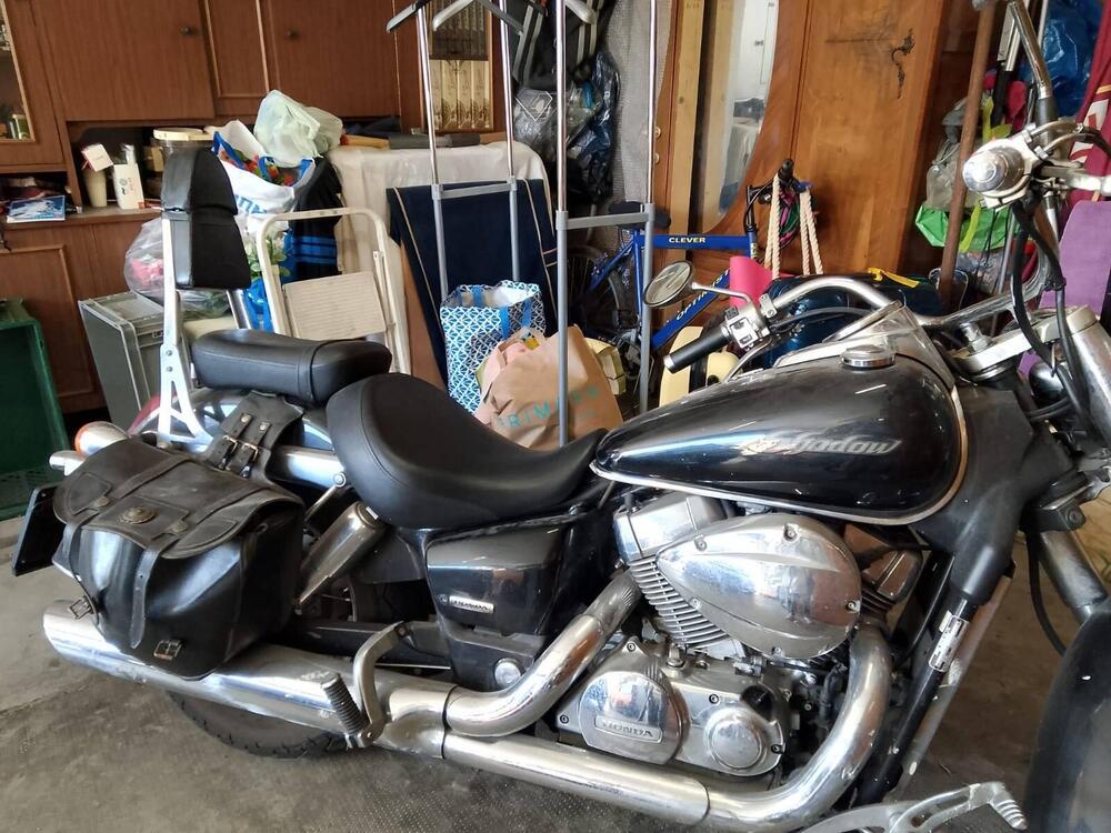 Honda Shadow 750 (2004) (2)