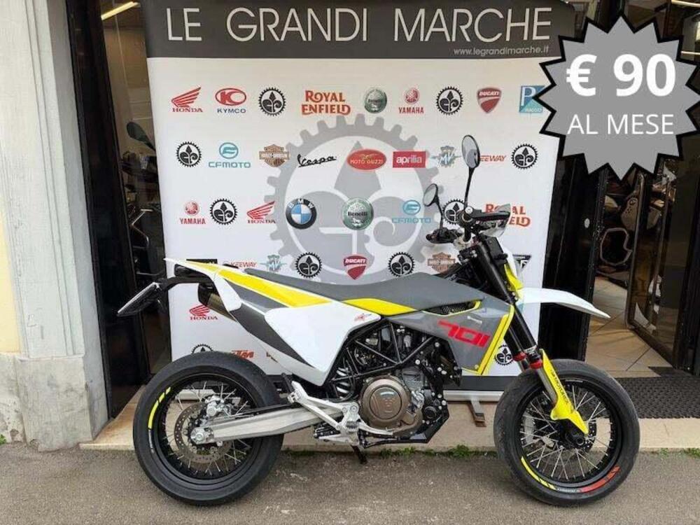 Husqvarna 701 Supermoto (2022)