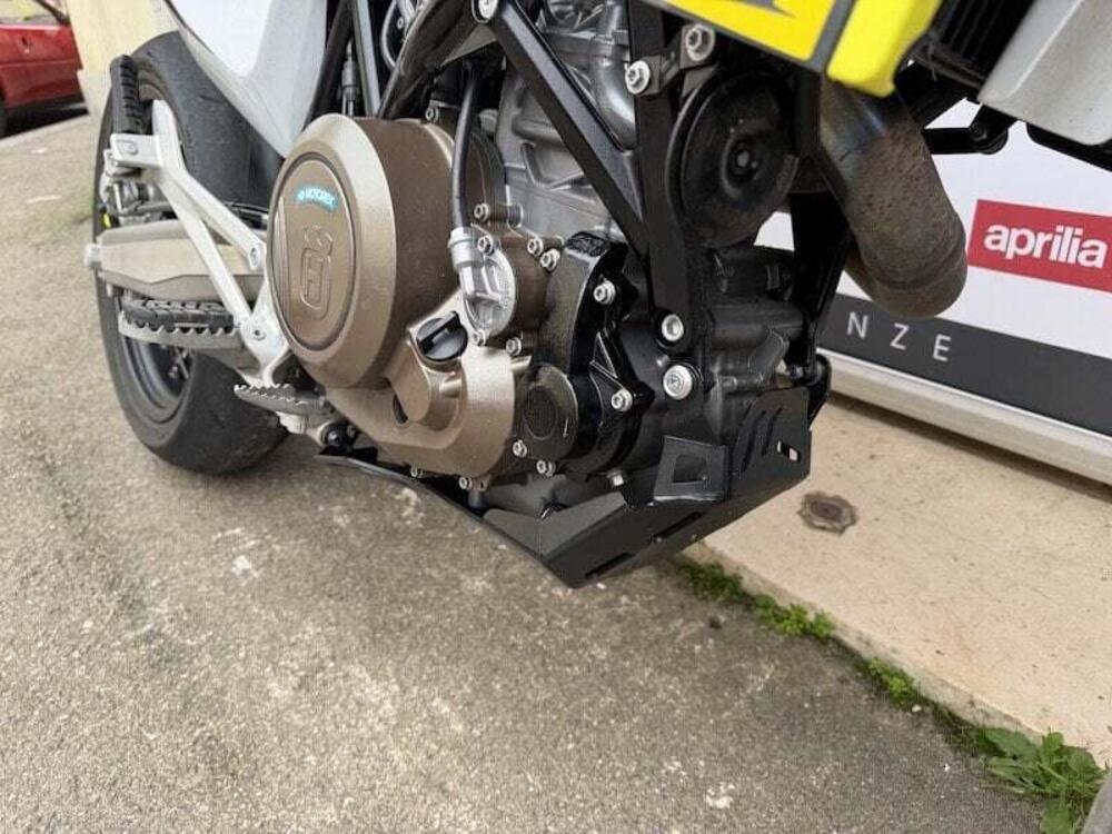 Husqvarna 701 Supermoto (2022) (10)