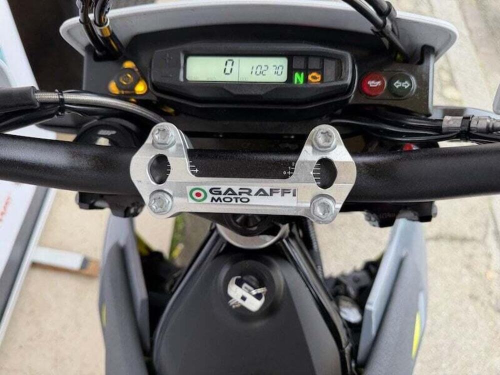 Husqvarna 701 Supermoto (2022) (20)