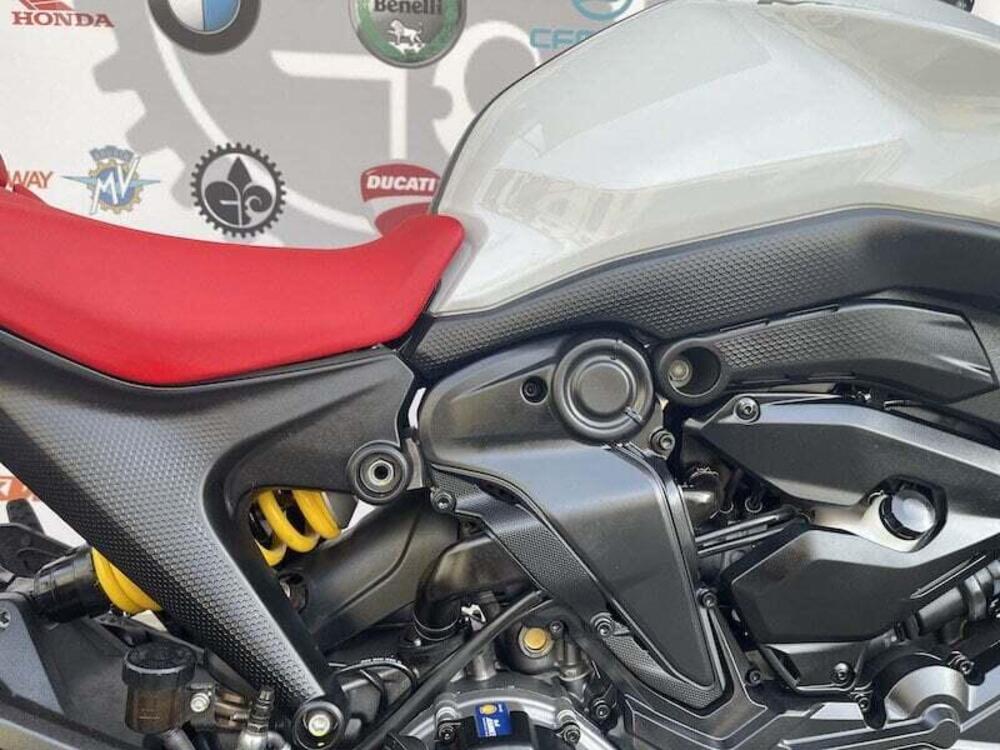Ducati Monster 937 (2021 - 25) (9)