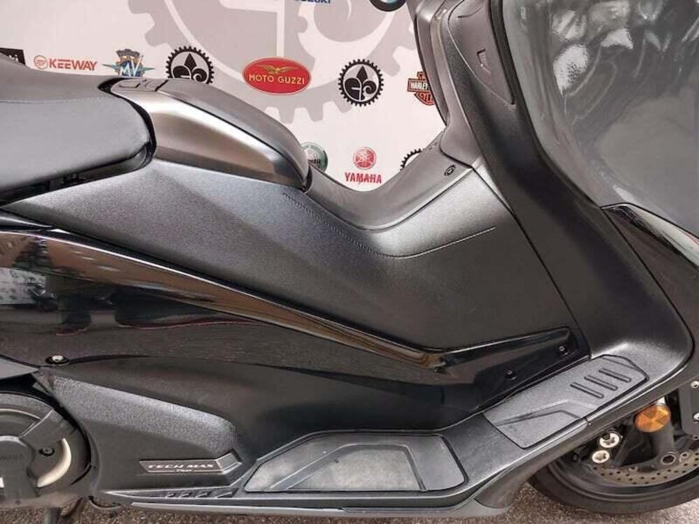 Yamaha T-Max 560 Tech Max (2021) (5)