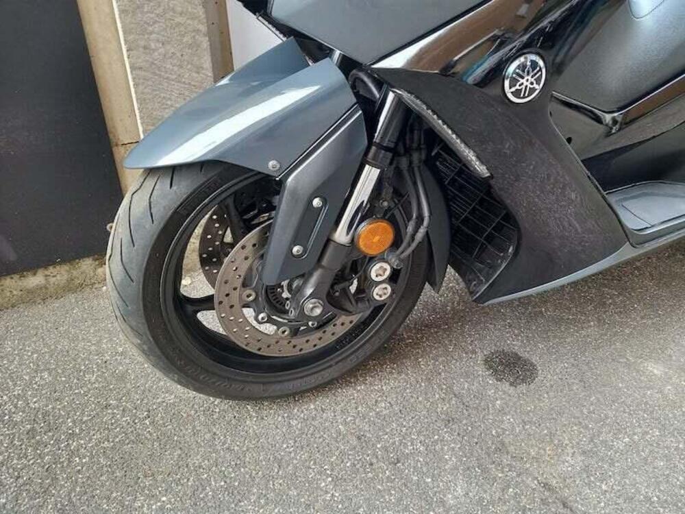 Yamaha T-Max 560 Tech Max (2021) (17)