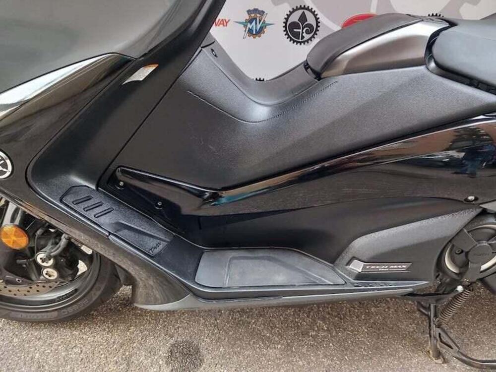 Yamaha T-Max 560 Tech Max (2021) (18)