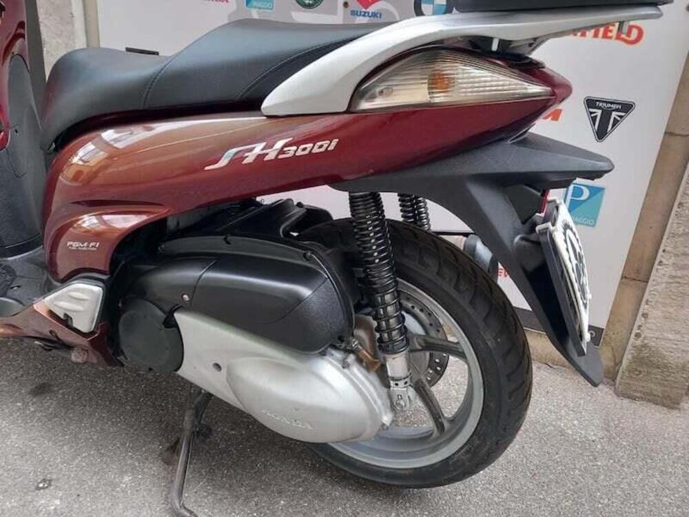 Honda SH 300 i (2006 - 10) (17)