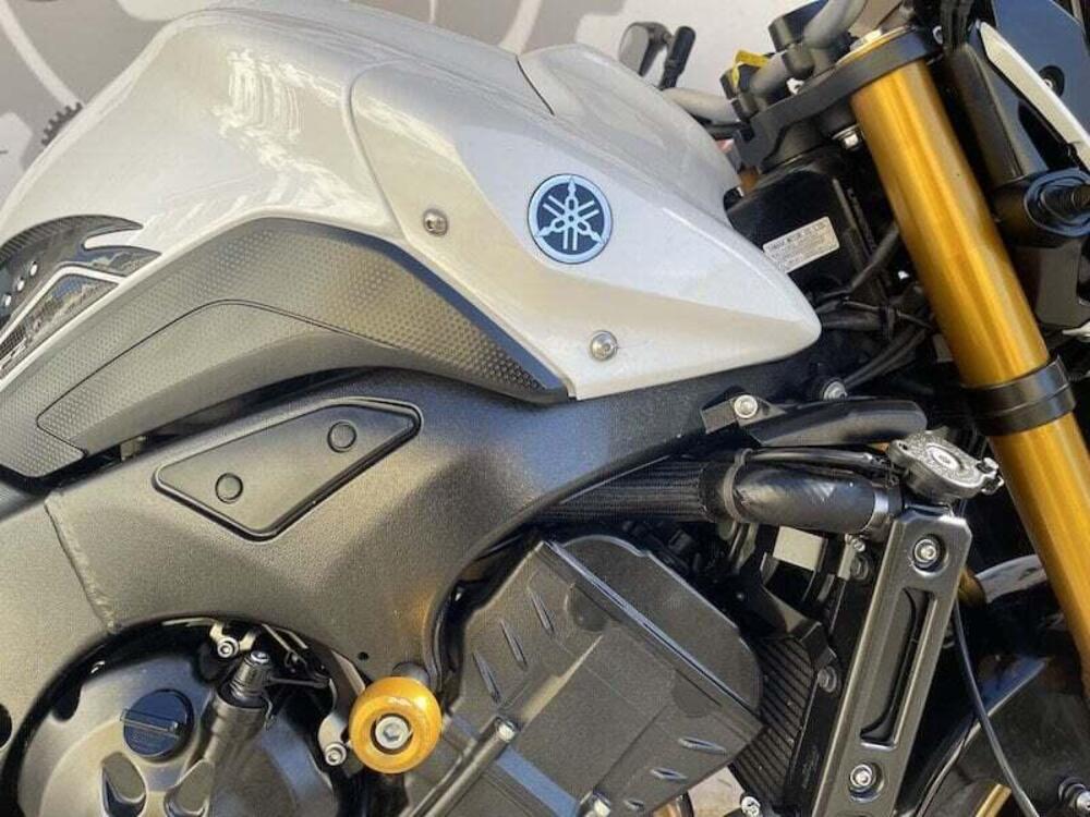 Yamaha FZ8 (2010 - 12) (9)