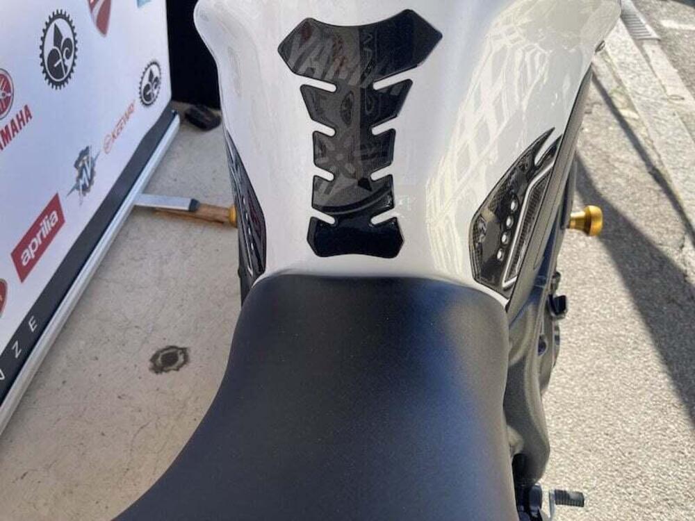 Yamaha FZ8 (2010 - 12) (17)