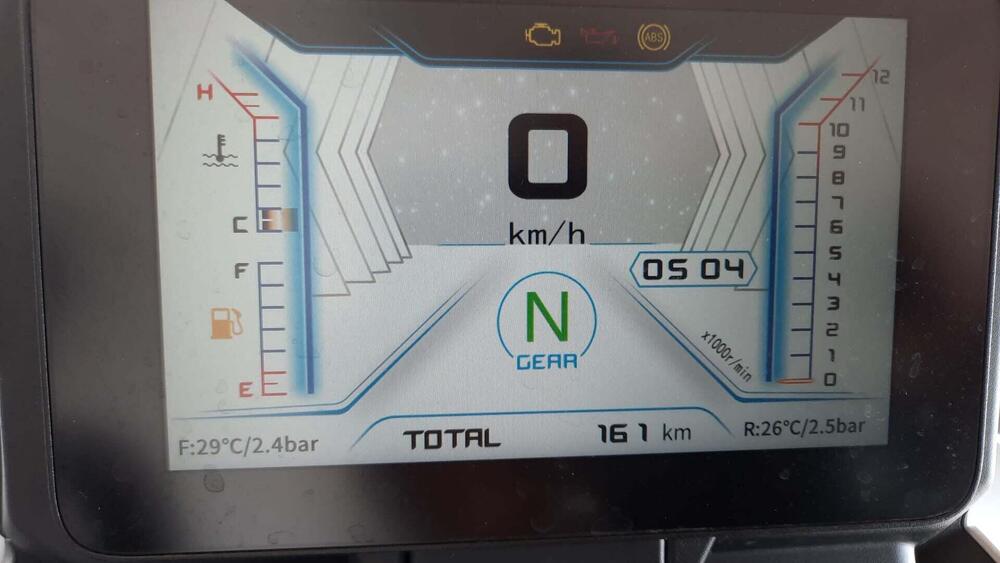 QJ Motor SRT 700 X (2024 - 25) (5)