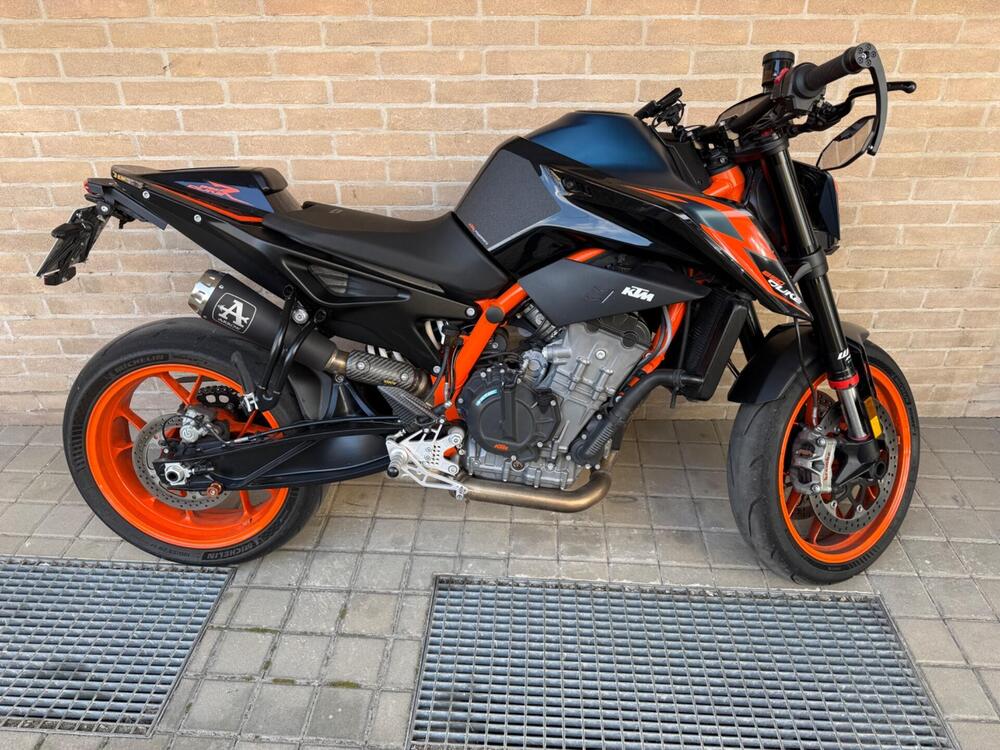 KTM 890 Duke R (2022 - 23)