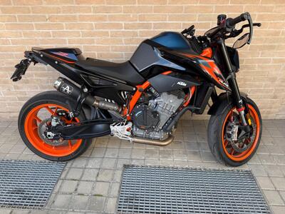 KTM 890 Duke R (2022 - 23) usata