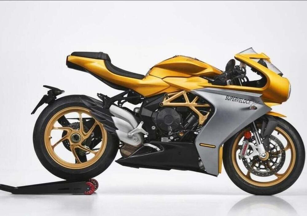 MV Agusta Superveloce 800 (2021 - 25)