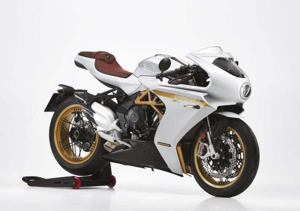 MV Agusta Superveloce 800 S (2021 - 25) (2)