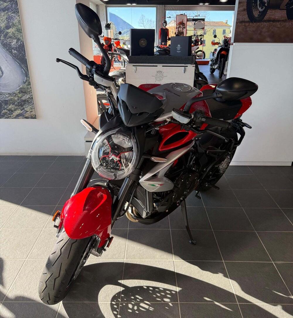 MV Agusta Brutale 800 RR Ottantesimo (2025 - 26) (3)