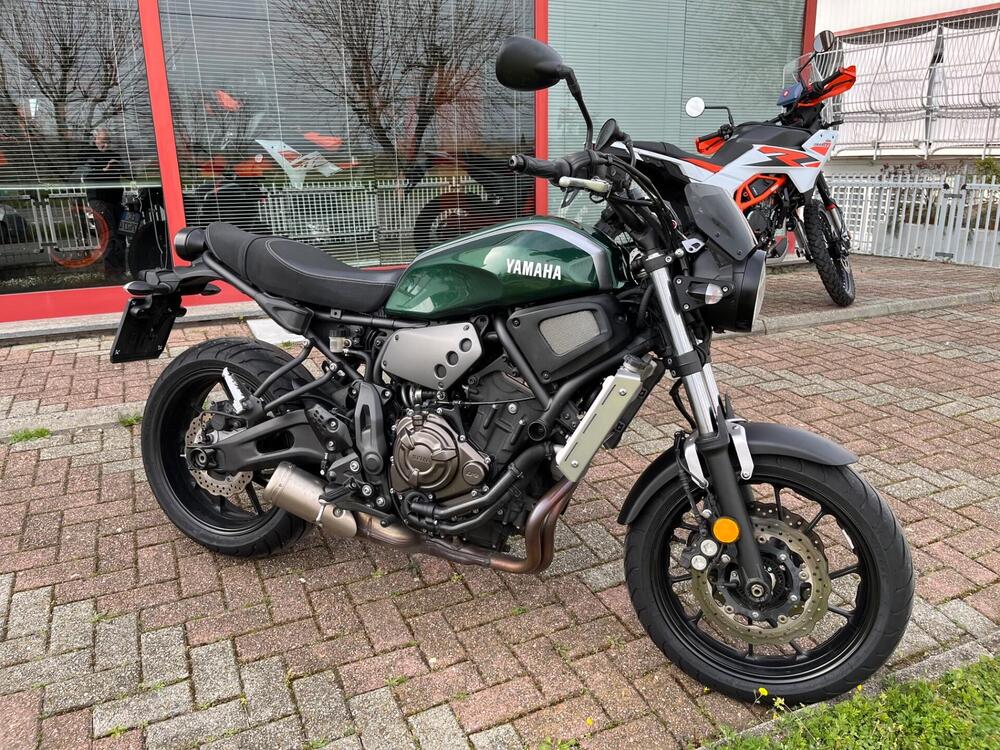 Yamaha XSR 700 ABS (2016 - 20) (2)