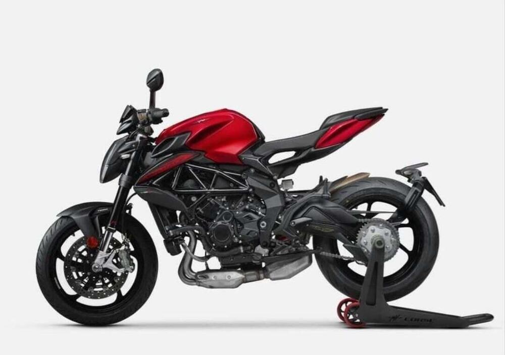 MV Agusta Brutale 800 R (2023 - 25) (3)