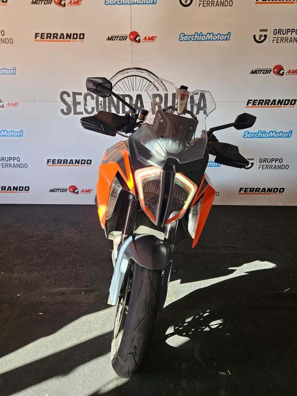 KTM 1290 Super Duke GT (2022 - 25) (3)