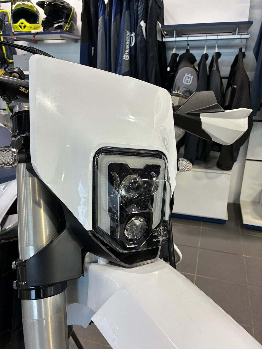 Husqvarna FS 450 (2026) (6)