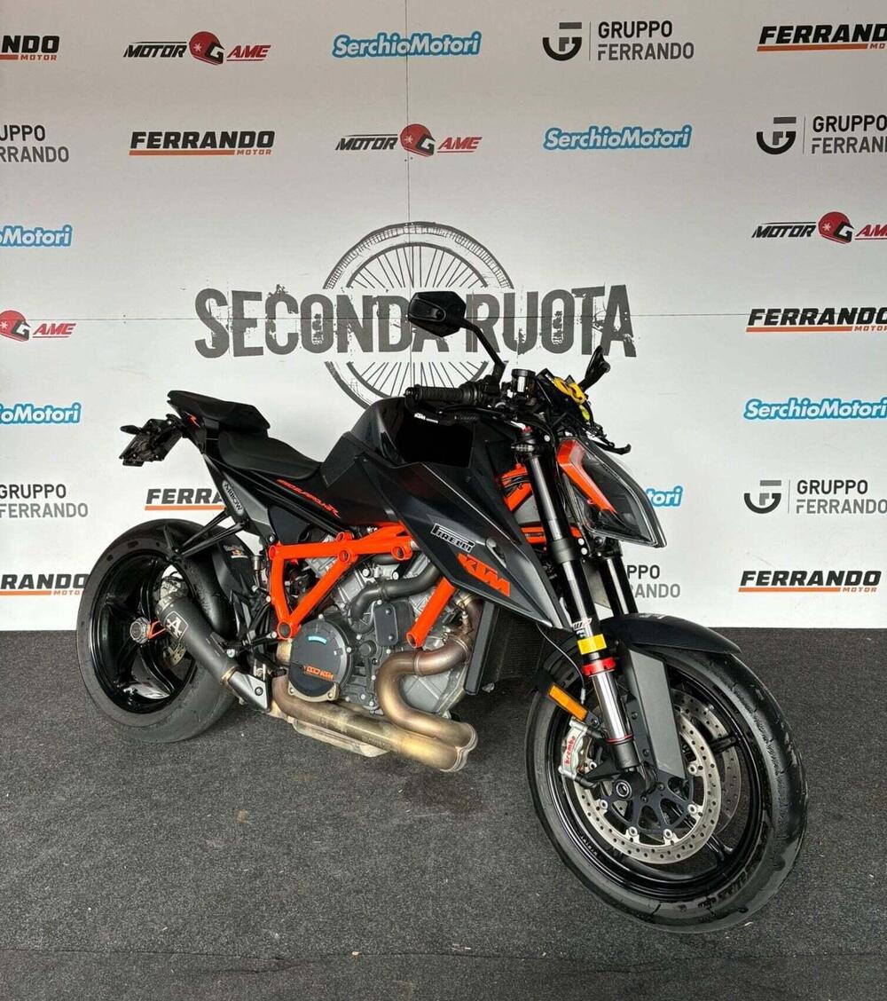 KTM 1290 Super Duke R (2021) (2)