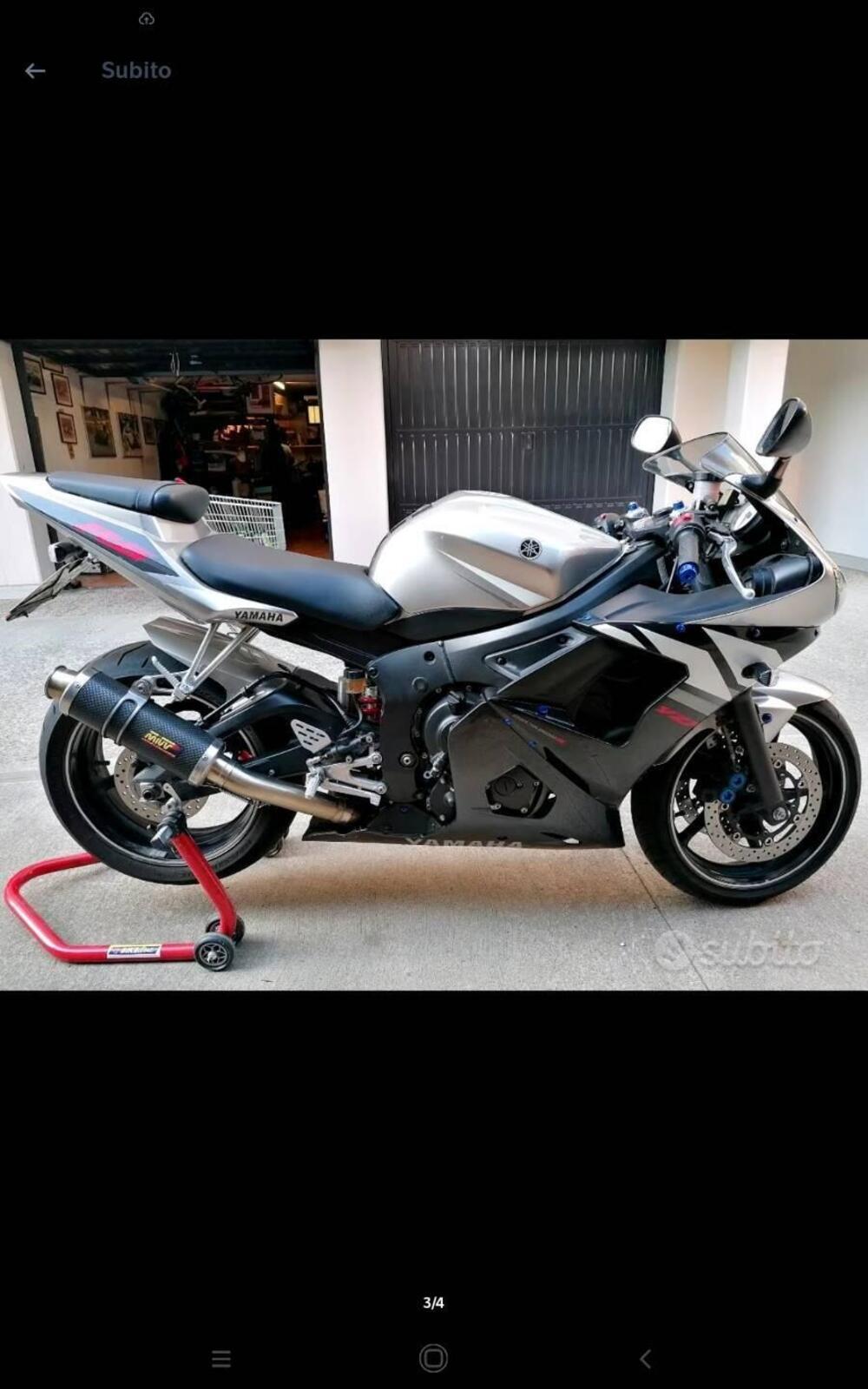 Yamaha YZF R6 (2003 - 04) (3)